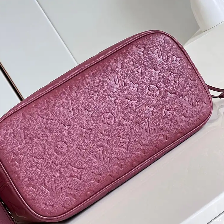 LV 2309YA0006 Bag 0724